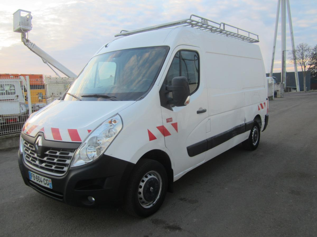 Fourgon utilitaire Renault Master 2.3 DCI 125