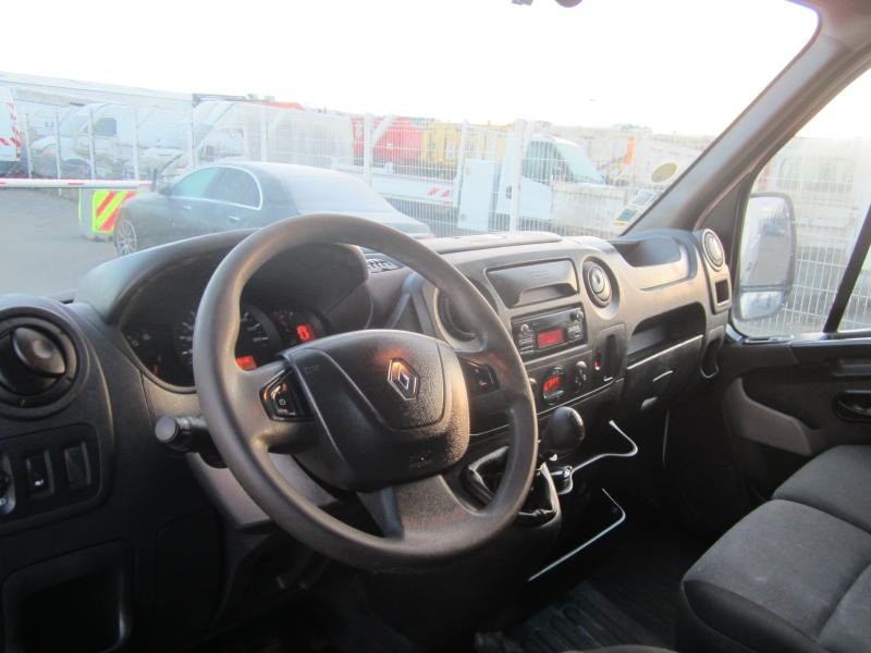 Fourgon utilitaire Renault Master 2.3 DCI 125