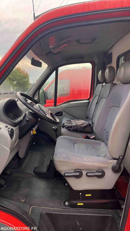 Fourgon utilitaire Renault Master dci120 - 31/07/2003