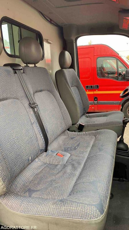 Fourgon utilitaire Renault Master dci120 - 31/07/2003