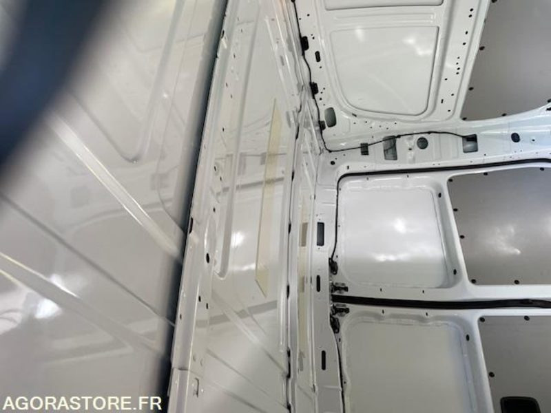 Fourgon utilitaire Vito Electrique comme neuf
