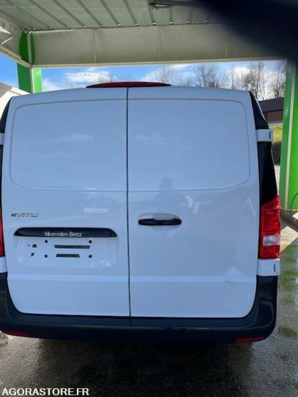 Fourgon utilitaire Vito Electrique comme neuf