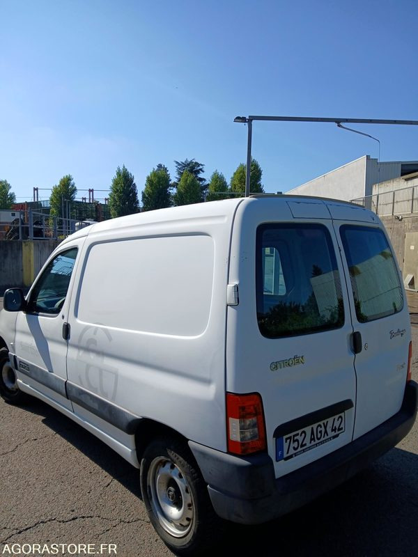 Fourgonnette Citroën Berlingo 752-AGX-42