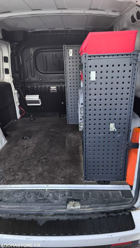 Fourgonnette FIAT DOBLO - 02/11/2016 - 66549kms - EG151LT