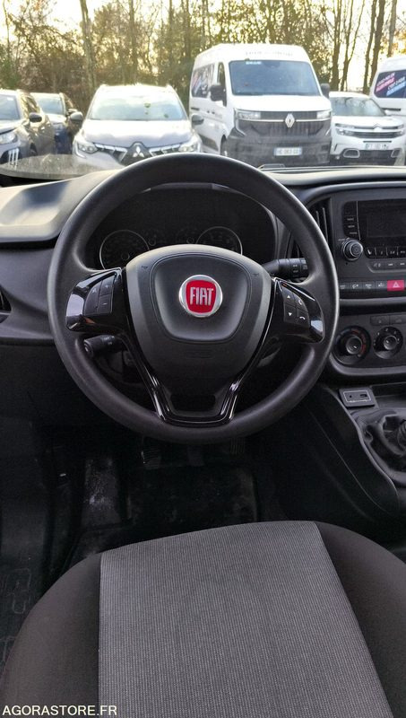 Fourgonnette FIAT DOBLO - 02/11/2016 - 66549kms - EG151LT