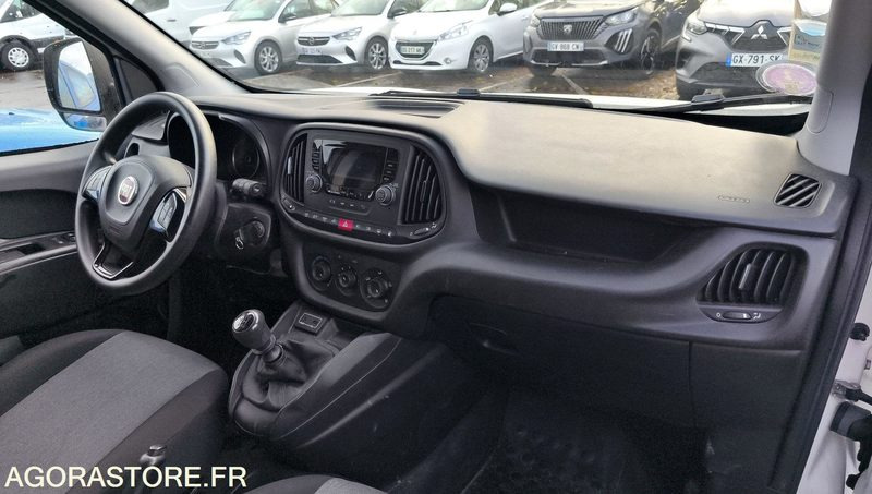 Fourgonnette FIAT DOBLO - 02/11/2016 - 66549kms - EG151LT