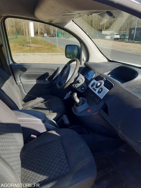 Fourgonnette FOURGONETTE KANGOO RENAULT - 2012 / 350 000 KM