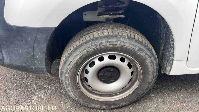 Fourgonnette PEUGEOT PARTNER DANGEL - 2016 - 194550KM - EE566FD