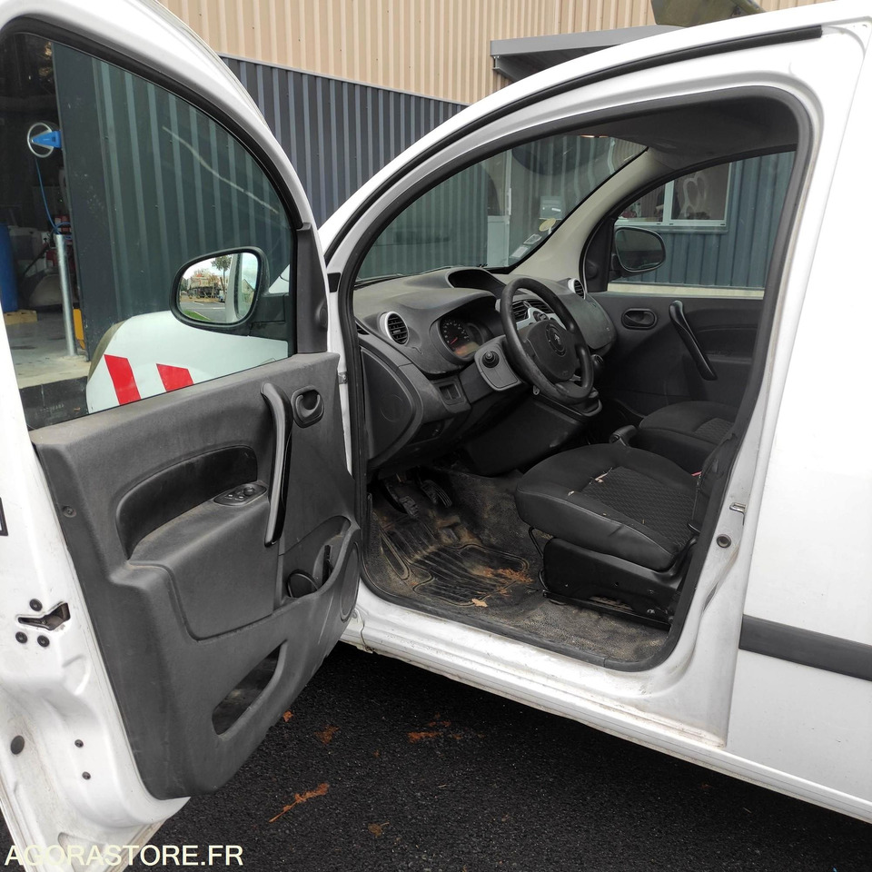 Fourgonnette RENAULT - KANGOO - 2013 / 108237 KMS (CS-129-FR)