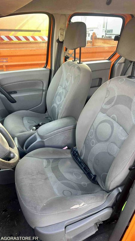 Fourgonnette Renault Kangoo - 2009 - AF-110-HS