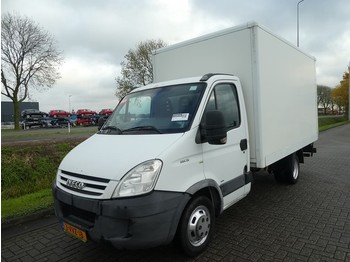 Fourgon grand volume Iveco Daily 35C15 3.0 ltr 150 pk: photos 1