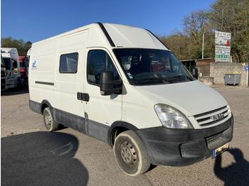 Fourgon utilitaire, Utilitaire double cabine Iveco Daily 35S12: photos 1