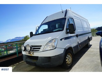 Fourgon utilitaire Iveco Daily 35S12: photos 1