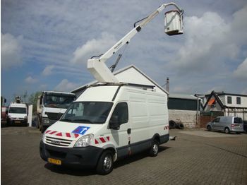 Véhicule utilitaire Iveco Daily 35S12 HOOGWERKER 11 METER 35s12
