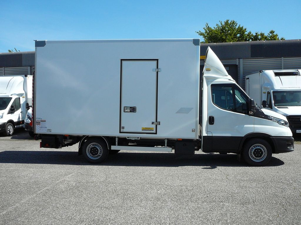 Fourgon grand volume neuf Iveco Daily 35S18 Koffer Ladebordwand Navi R-Cam: photos 8