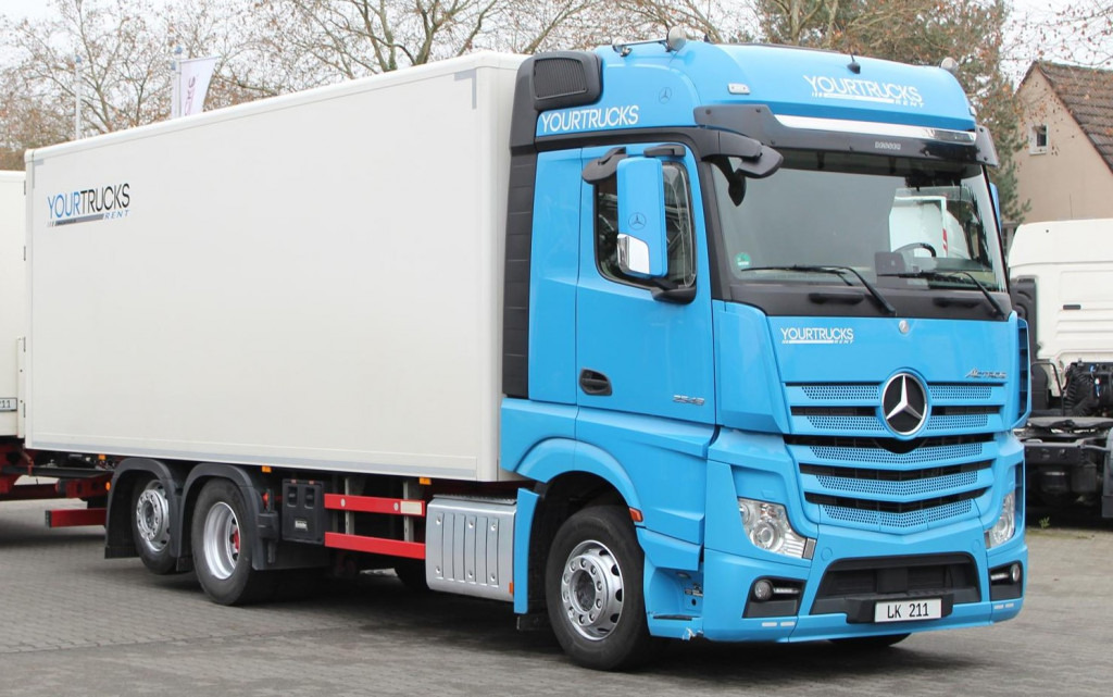 Véhicule utilitaire Mercedes-Benz Actros 2548 Koffer Retarder Schlafkab Kühlbox