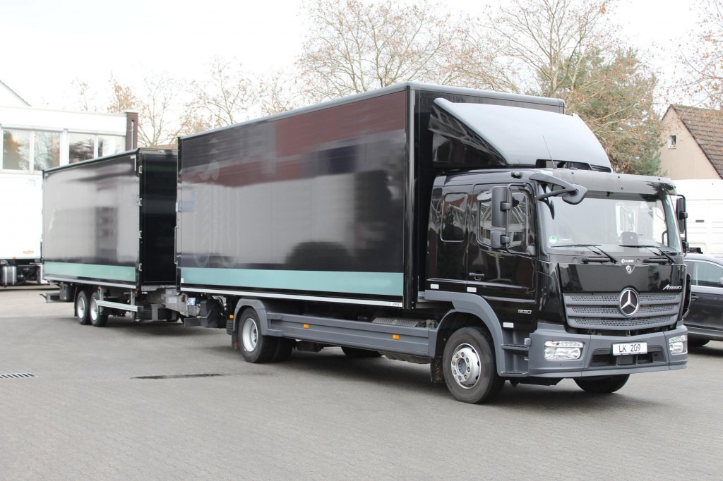 Véhicule utilitaire Mercedes-Benz Atego 1530 Koffer DS Schlafkab Durchladen 99Tkm!