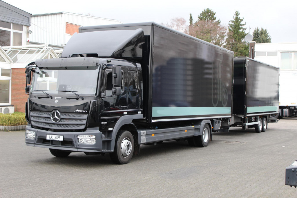 Véhicule utilitaire Mercedes-Benz Atego 1530 Koffer DS Schlafkab Durchladen 99Tkm!