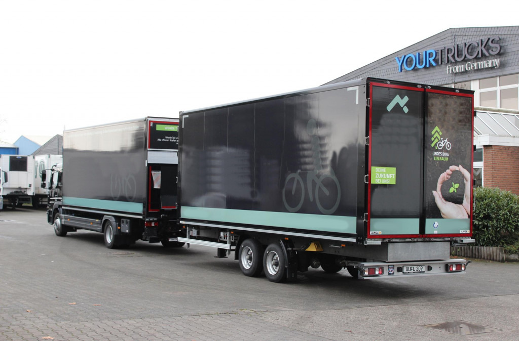 Véhicule utilitaire Mercedes-Benz Atego 1530 Koffer DS Schlafkab Durchladen 99Tkm!