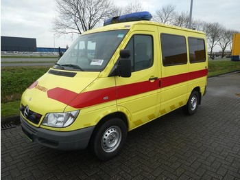 Fourgon utilitaire Mercedes-Benz Sprinter 213 cdi ambulance eu3: photos 1