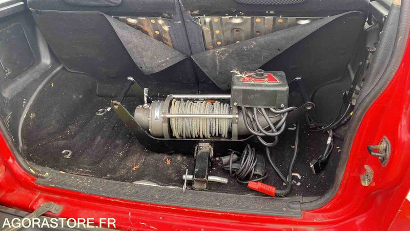 Véhicule utilitaire Nissan Terrano II 2,7TD	- 26/05/2004