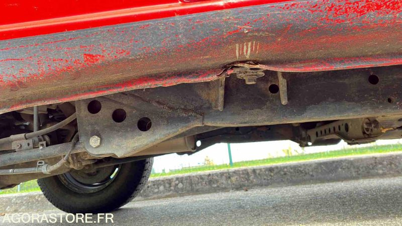 Véhicule utilitaire Nissan Terrano II 2,7TD	- 26/05/2004