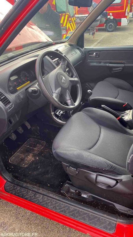 Véhicule utilitaire Nissan Terrano II 2,7TD	- 26/05/2004