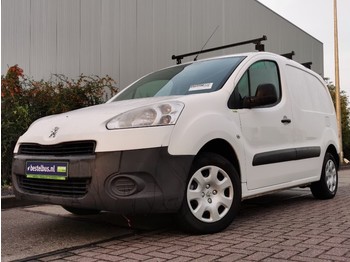 Fourgon utilitaire Peugeot Partner  1.5: photos 1