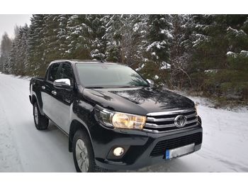 Pick-up TOYOTA Hilux 2.4