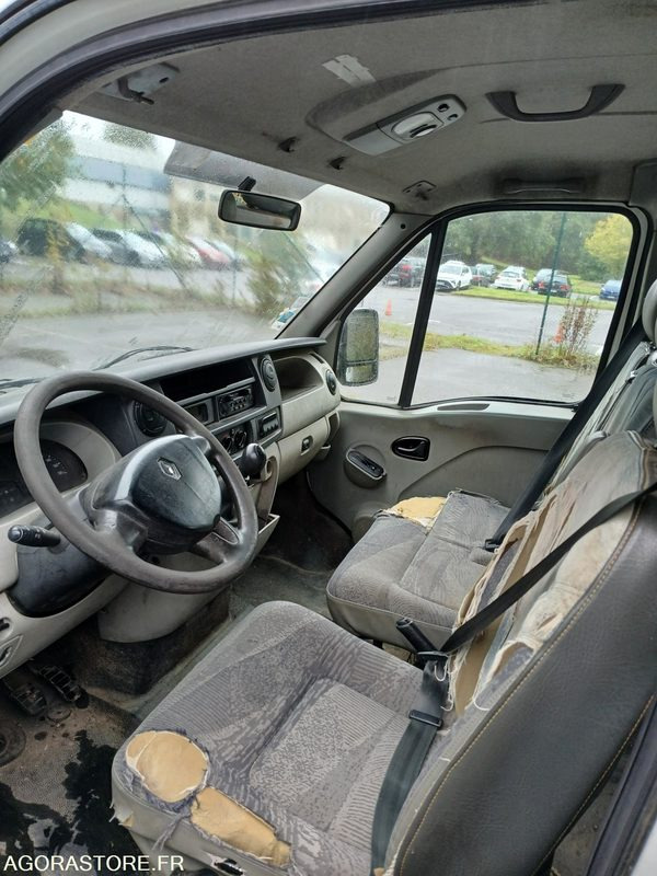 Véhicule utilitaire Renault Master benne (55705)