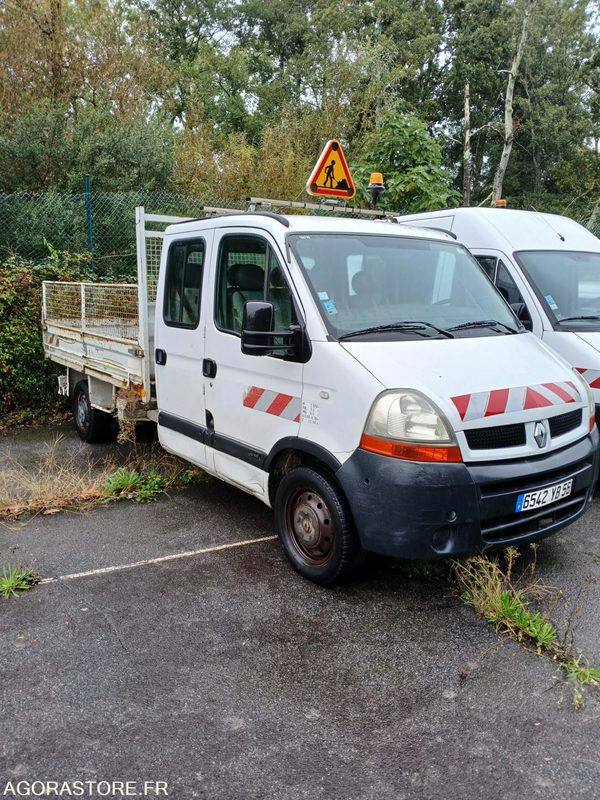 Véhicule utilitaire Renault Master benne (55705)