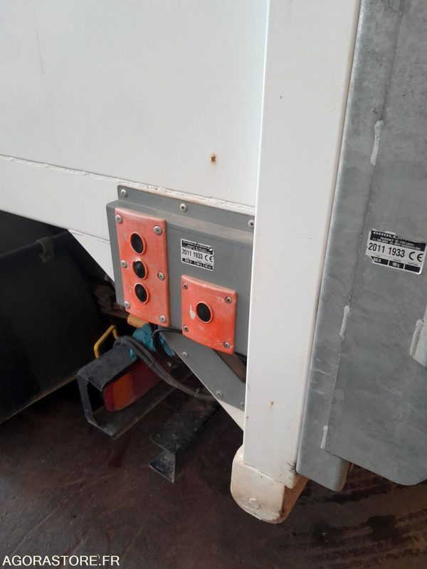 Utilitaire benne CAMION AMPLIROLL RENAULT