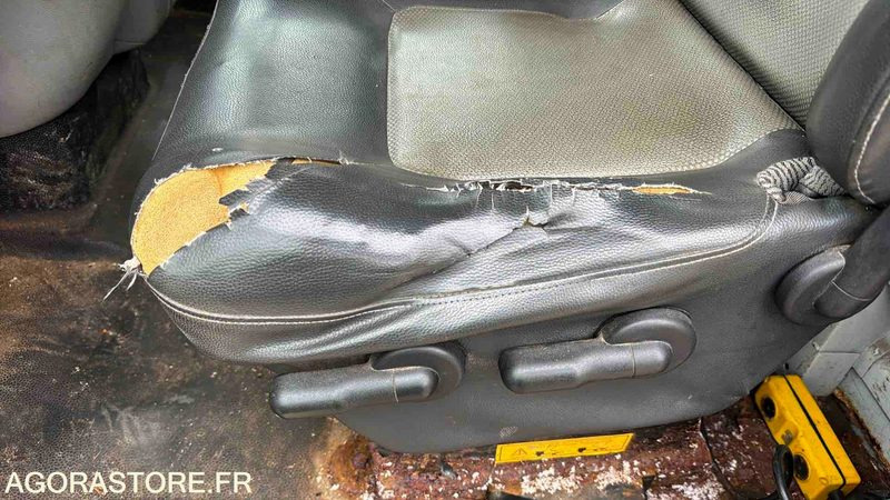 Utilitaire benne RENAULT 56ANA1 - 2007 - 124295 KM