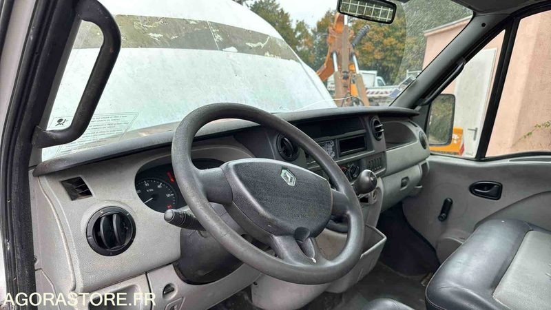 Utilitaire benne RENAULT 56ANA1 - 2007 - 124295 KM