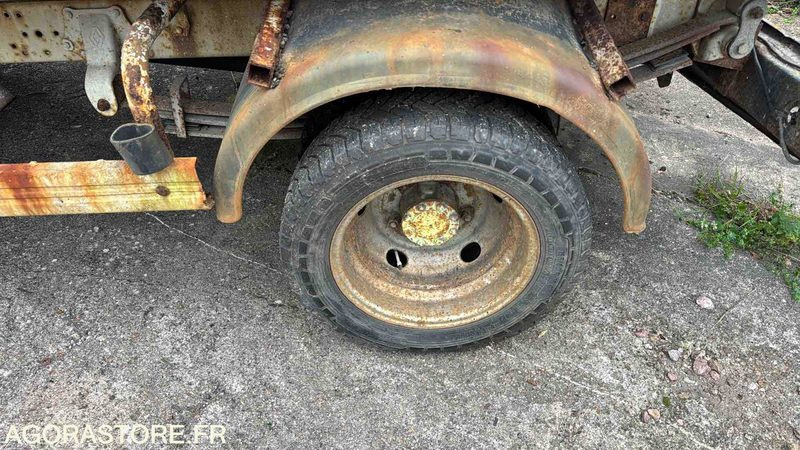 Utilitaire benne RENAULT 56ANA1 - 2007 - 124295 KM