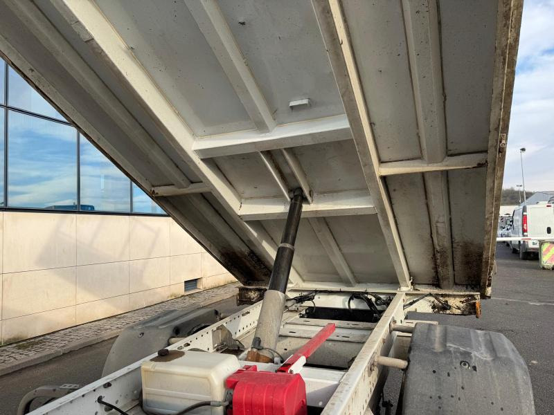 Utilitaire benne Renault Master 2.3 DCI 150