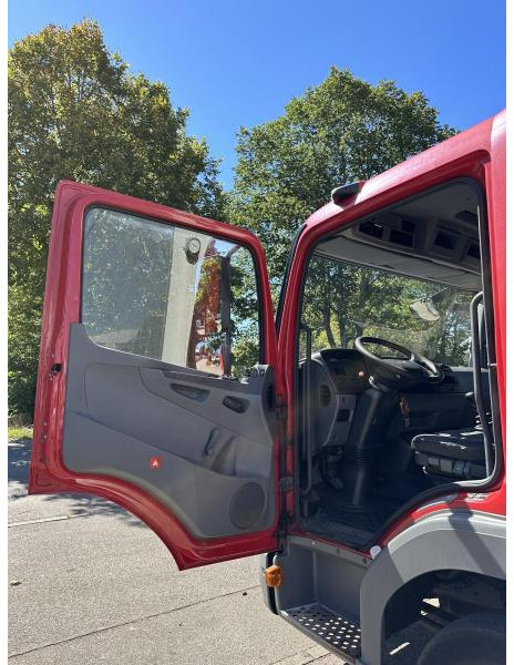 Utilitaire frigorifique Mercedes-Benz 818 L Blumentransporter ISO-Koffer