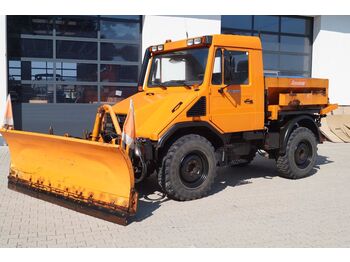 Utilitaire plateau Unimog U90 Turbo Winterdienst Schneepflug