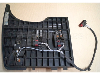  Jungheinrich 51189782 Vloerplaat Floorplate ETV from Year 2011 Driving pedal 51443197 Brake pedal 51198398 Kill switch 51188550 kabel 51178968 - Frame/ Châssis: photos 2
