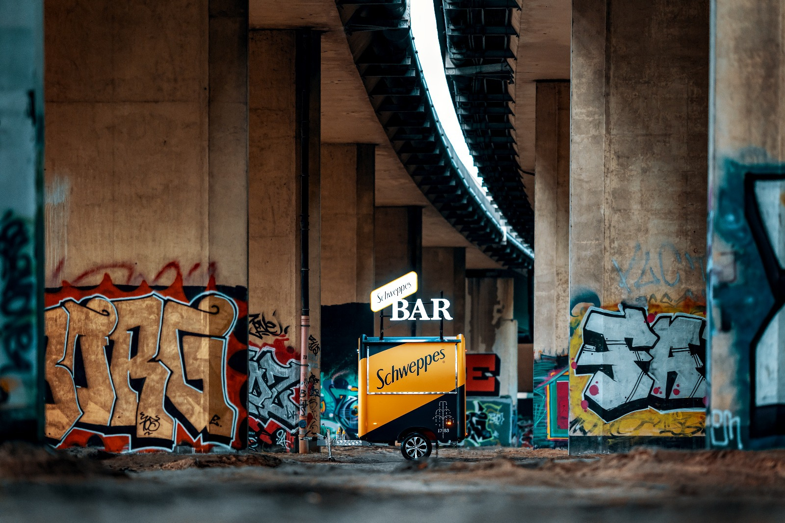 SHINE - American Food Truck - Annonce de vente undefined: photos 30