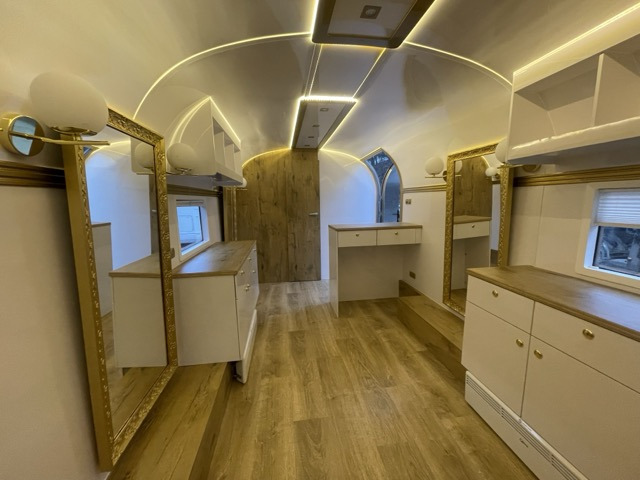 SHINE - American Food Truck - Annonce de vente undefined: photos 4