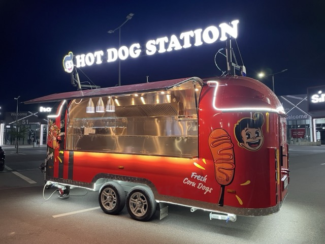 SHINE - American Food Truck - Annonce de vente undefined: photos 29