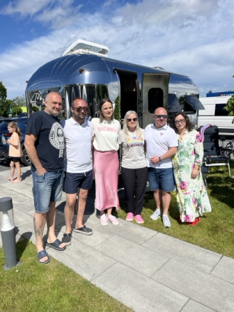 SHINE - American Food Truck - Annonce de vente undefined: photos 17