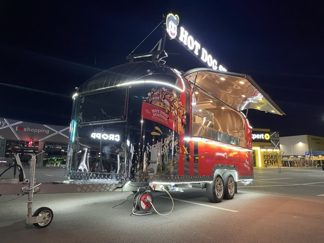 SHINE - American Food Truck - Annonce de vente undefined: photos 11