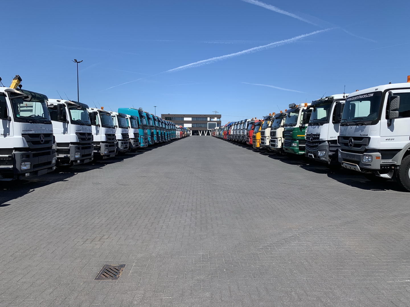 Geurts Trucks B.V. undefined: photos 9