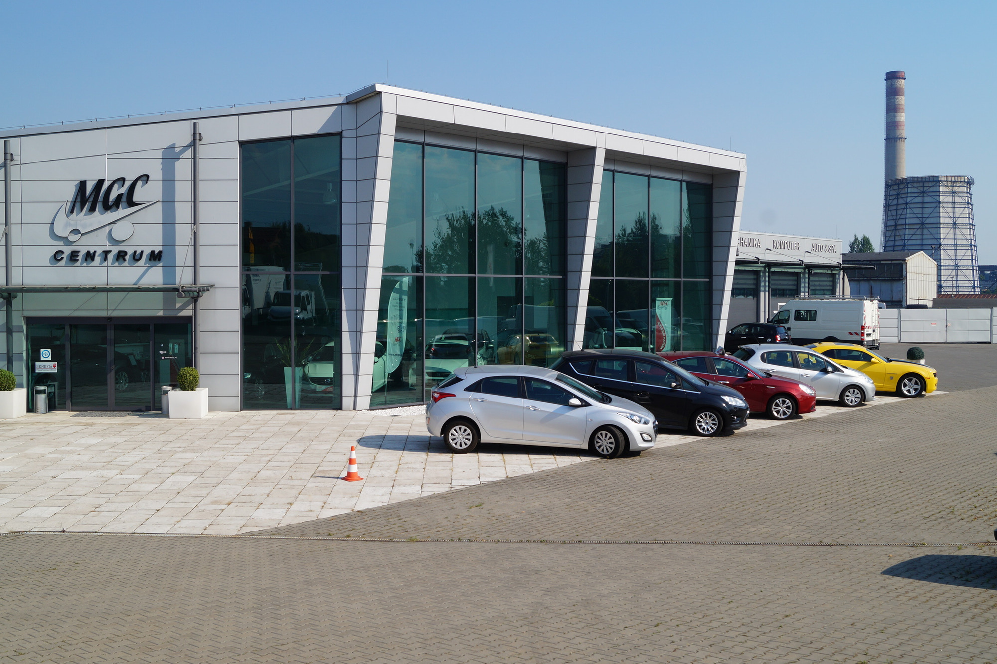MGC CENTRUM SAMOCHODOW DOSTAWCZYCH - Caisses mobiles/ Conteneurs undefined: photos 1