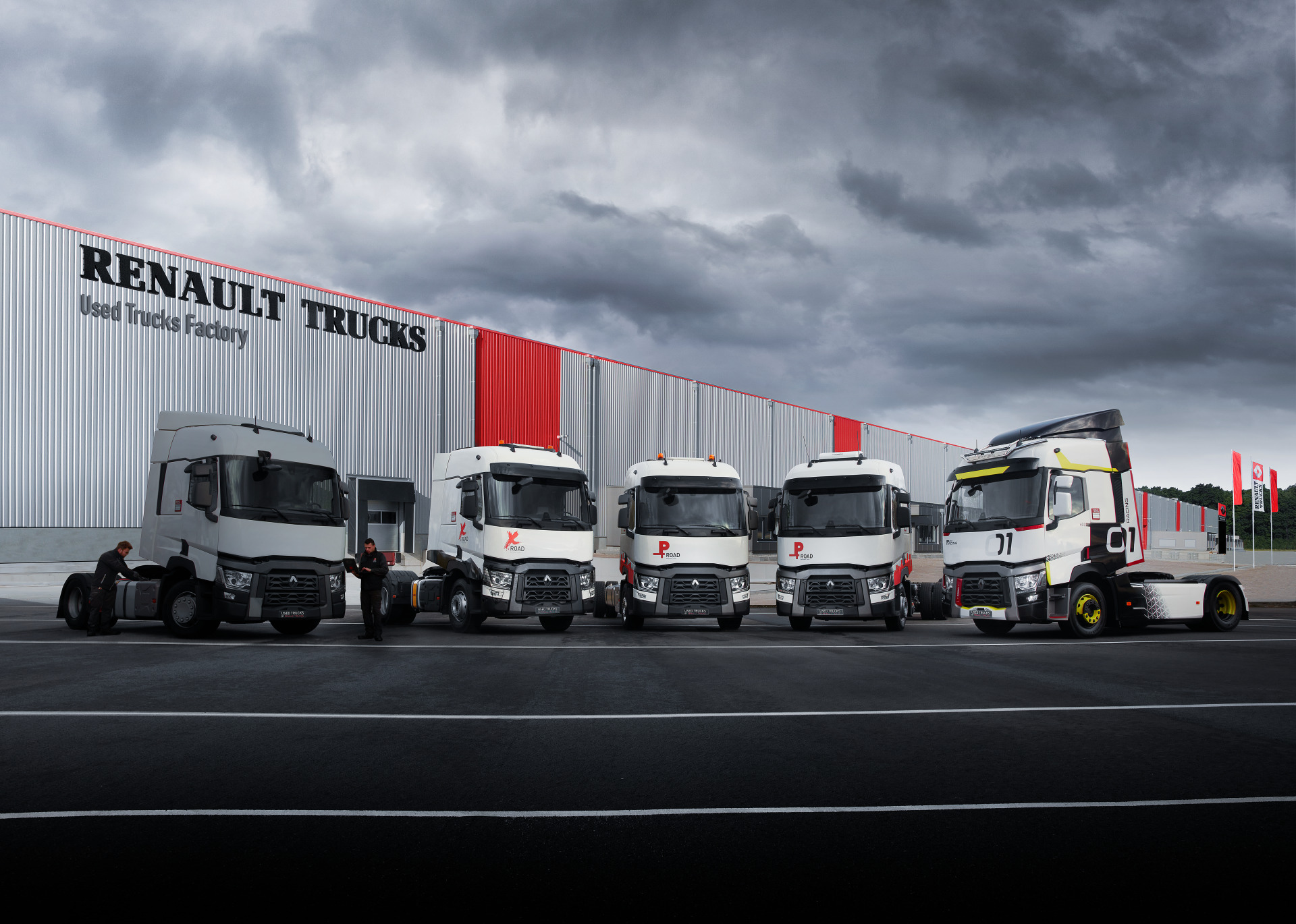 Renault Trucks France - Camions RENAULT - Année: 2015 undefined: photos 1