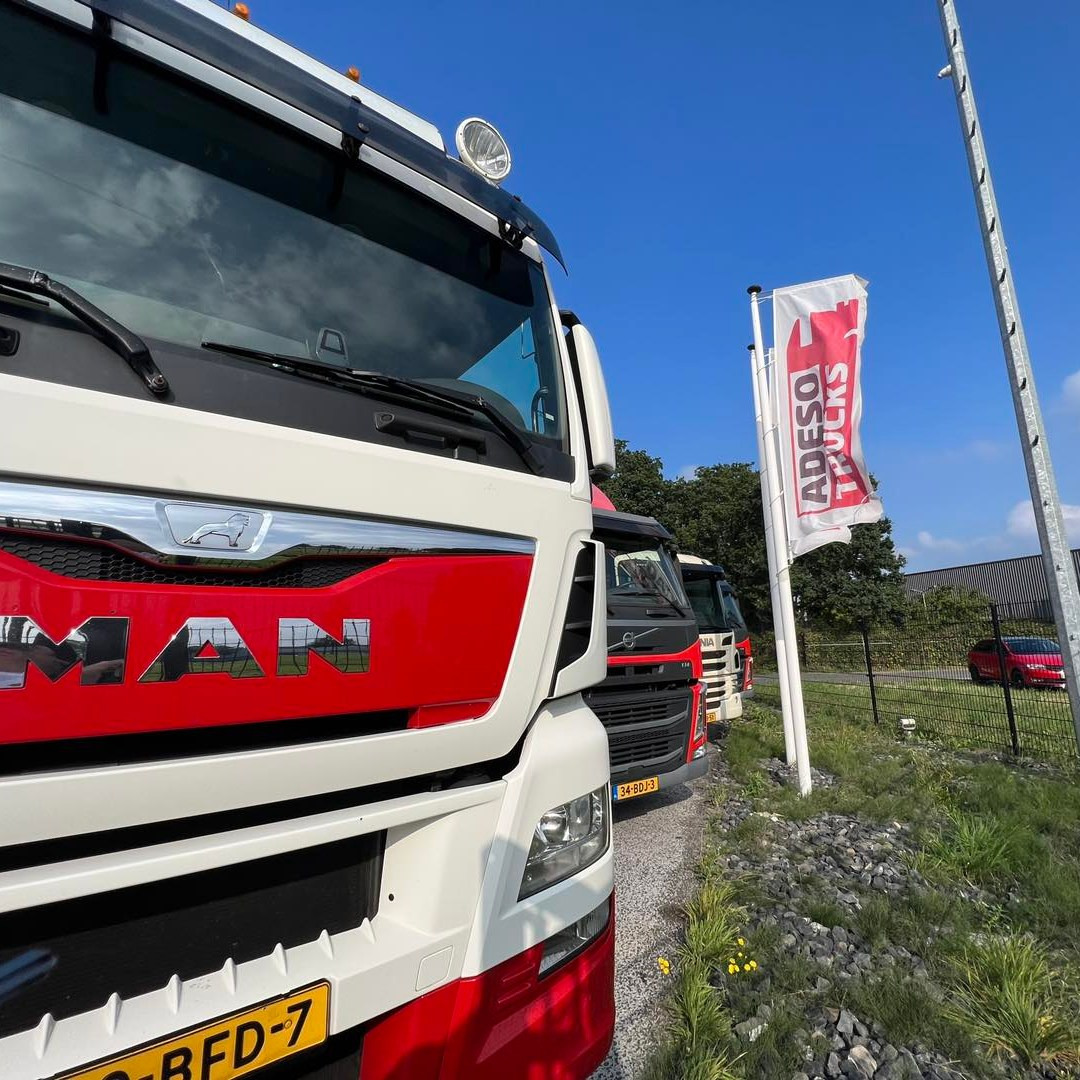 Adeso Trucks - Camions undefined: photos 1
