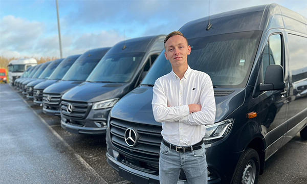 Busvan - Véhicules utilitaires - boîte de vitesse: automatique undefined: photos 3