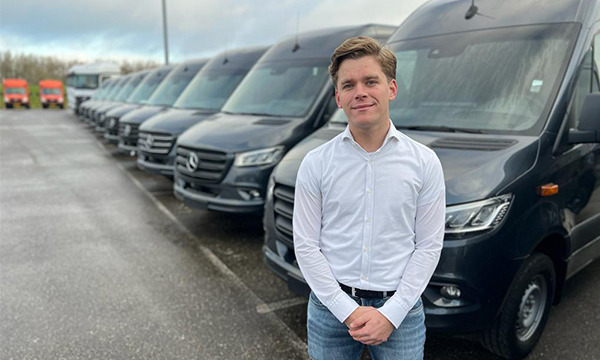 Busvan - Véhicules utilitaires - boîte de vitesse: automatique undefined: photos 4